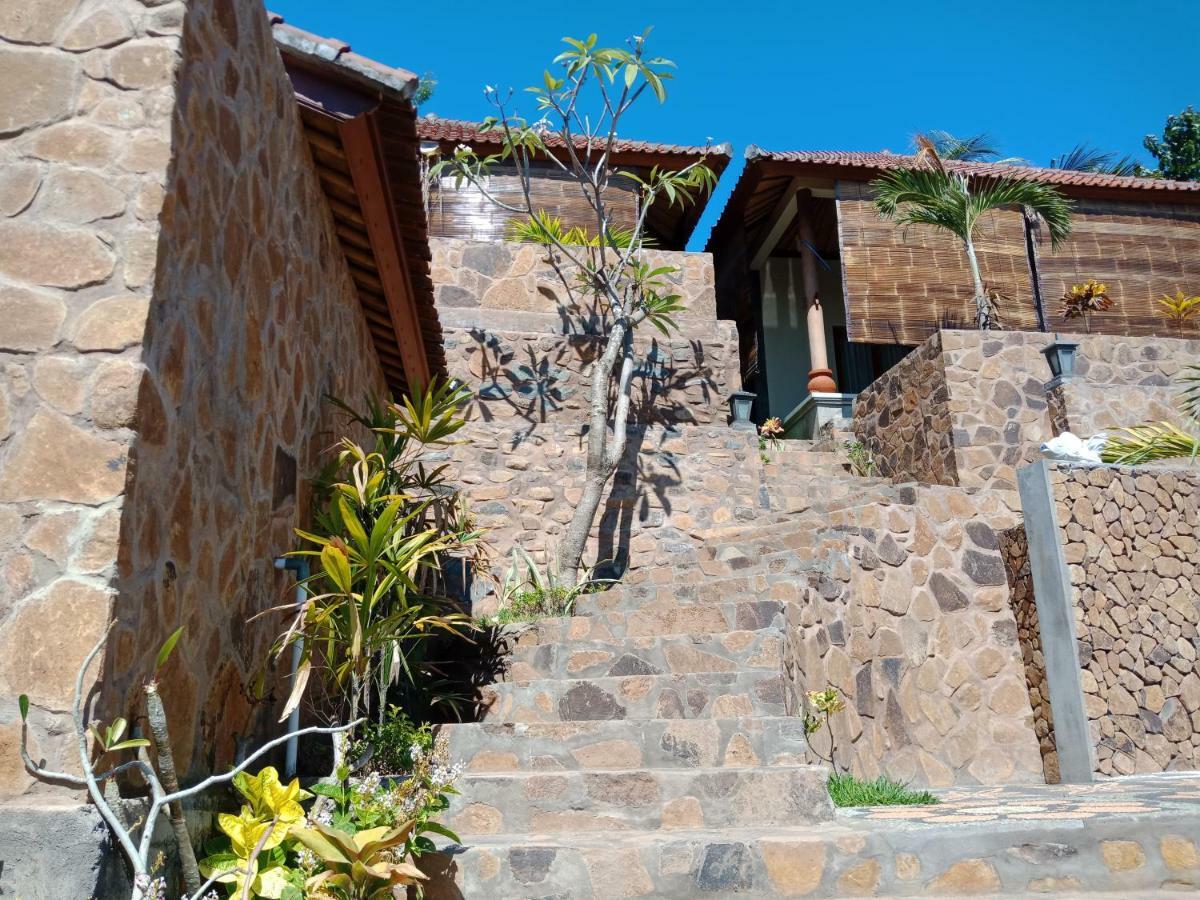 Bamboo Bali Hill Bungalows Amed Exterior foto